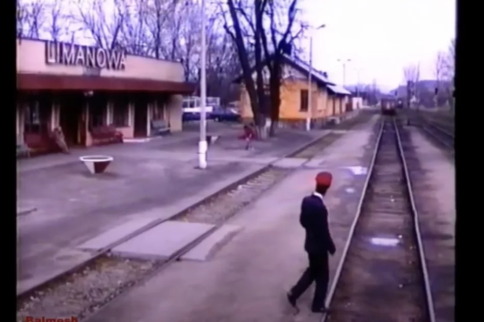 Podróż w czasie: pociągi towarowe i osobowe w Limanowej w 1992 roku. Zobacz niesamowite nagranie - zdjęcie 3