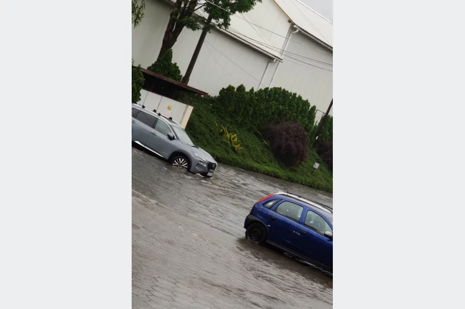 Gwałtowna burza i podtopienia, Rynek znów zalany - zdjęcie 2