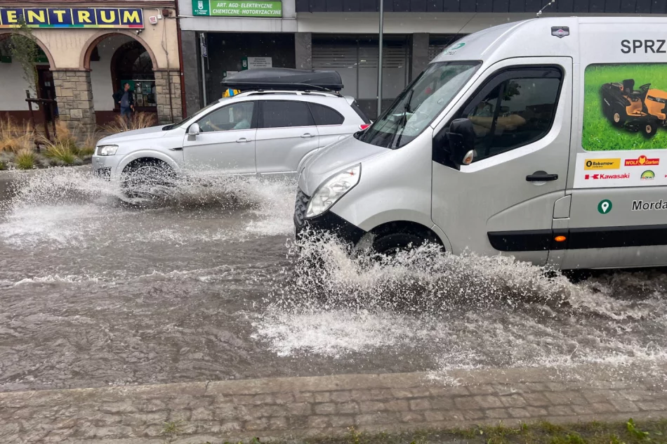 Gwałtowna burza i podtopienia, Rynek znów zalany - zdjęcie 10