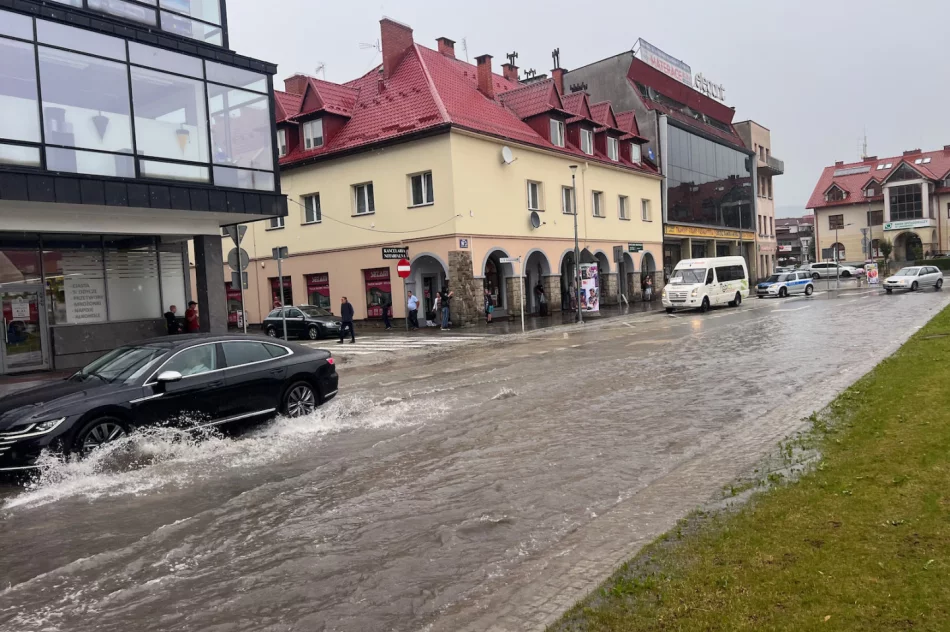 Gwałtowna burza i podtopienia, Rynek znów zalany - zdjęcie 11