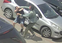 Rozpoznajesz tego człowieka? Policja szuka sprawcy pobicia - zdjęcie główne