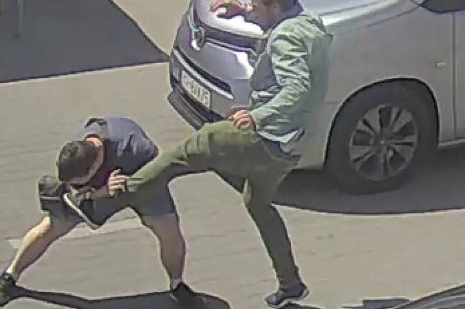 Rozpoznajesz tego człowieka? Policja szuka sprawcy pobicia - zdjęcie 2