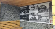 Archiwalne zdjęcia na przystanku - zdjęcie 3