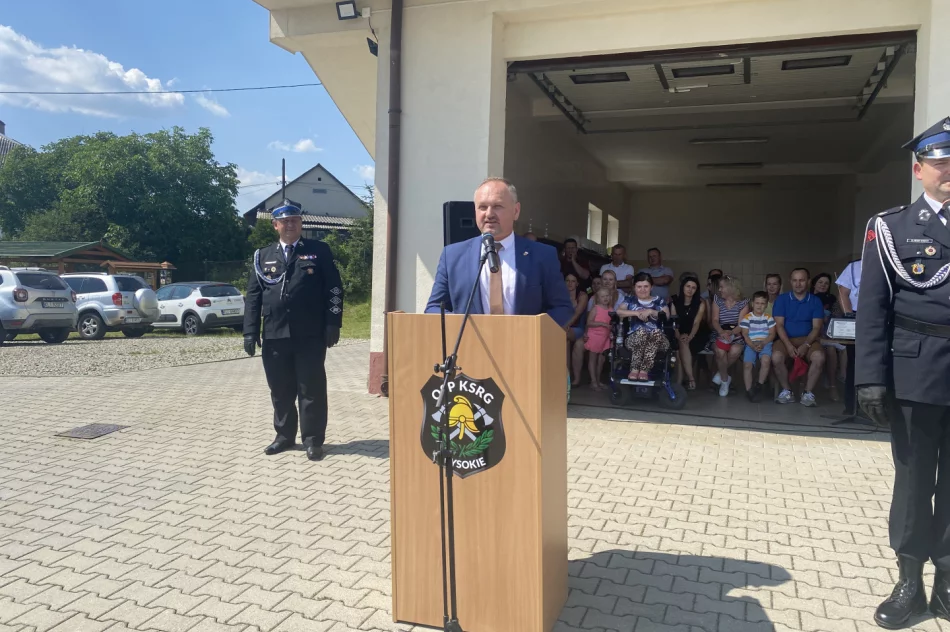 Ślubowanie młodych adeptów pożarnictwa - zdjęcie 19