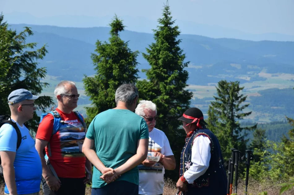 Turyści spotkali się na Ćwilinie  - zdjęcie 14
