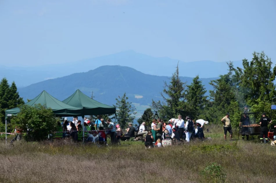 Turyści spotkali się na Ćwilinie  - zdjęcie 16