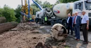 Rozpoczęły się prace nad stabilizacją osuwiska przy ul. Paderewskiego - zdjęcie 2