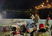 Kraków: czterech młodych mężczyzn zginęło - jest nagranie wypadku przy moście Dębnickim - zdjęcie główne