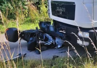 14-latek zderzył się czołowo z ciężarówką - zdjęcie główne