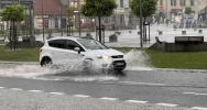 Podtopienia, osunięcia ziemi i podmyty most - skutki gwałtownych burz - zdjęcie 3