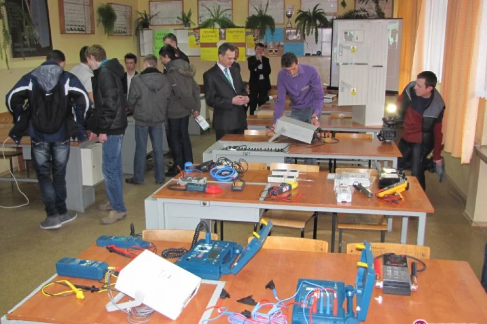 Duże zainteresowanie Festiwalem Zawodów - zdjęcie 3