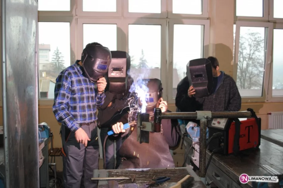 Duże zainteresowanie Festiwalem Zawodów - zdjęcie 4