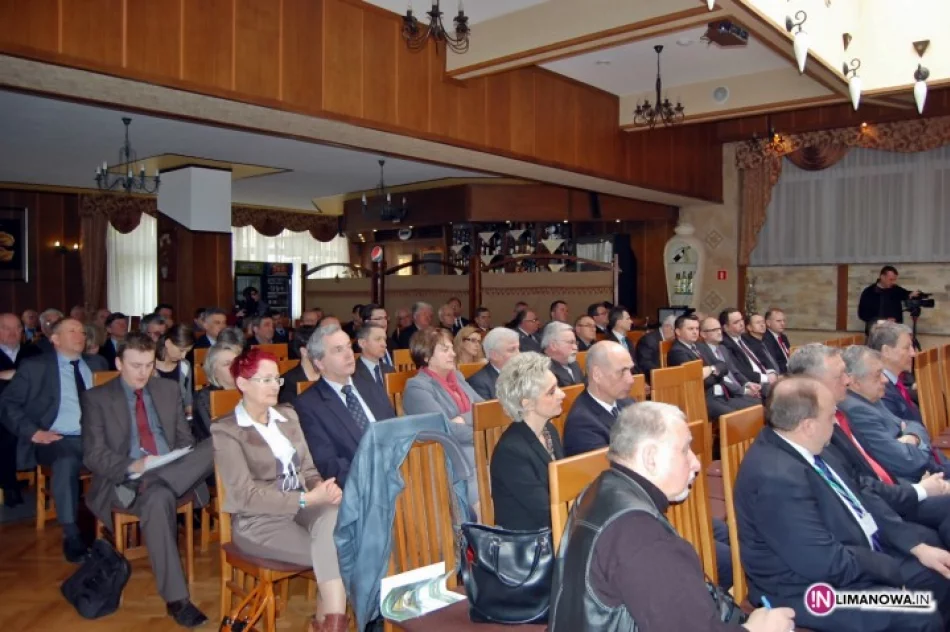 Minister Bieńkowska na rozmowach w Limanowej - zdjęcie 2