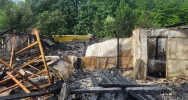 Spłonęło 180 kur i wyposażenie stolarni - zdjęcie 2