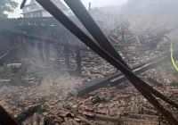 Spłonęło 180 kur i wyposażenie stolarni - zdjęcie główne