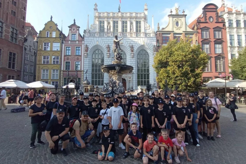 Młodzież z drużyn pożarniczych na wakacyjnym obozie  - zdjęcie 3