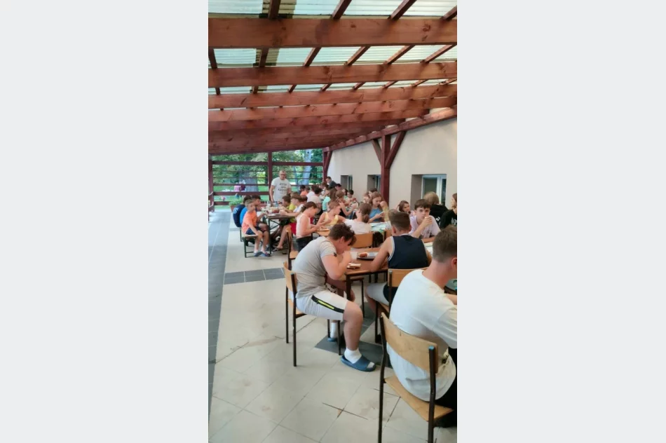 Młodzież z drużyn pożarniczych na wakacyjnym obozie  - zdjęcie 5