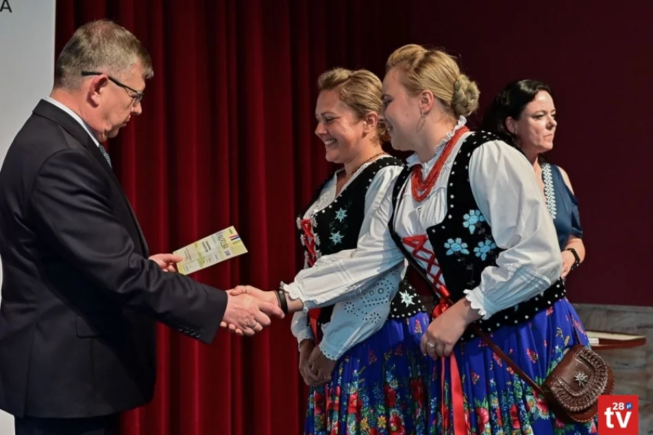 Dotacje dla samorządów, instytucji i organizacji. - zdjęcie 9