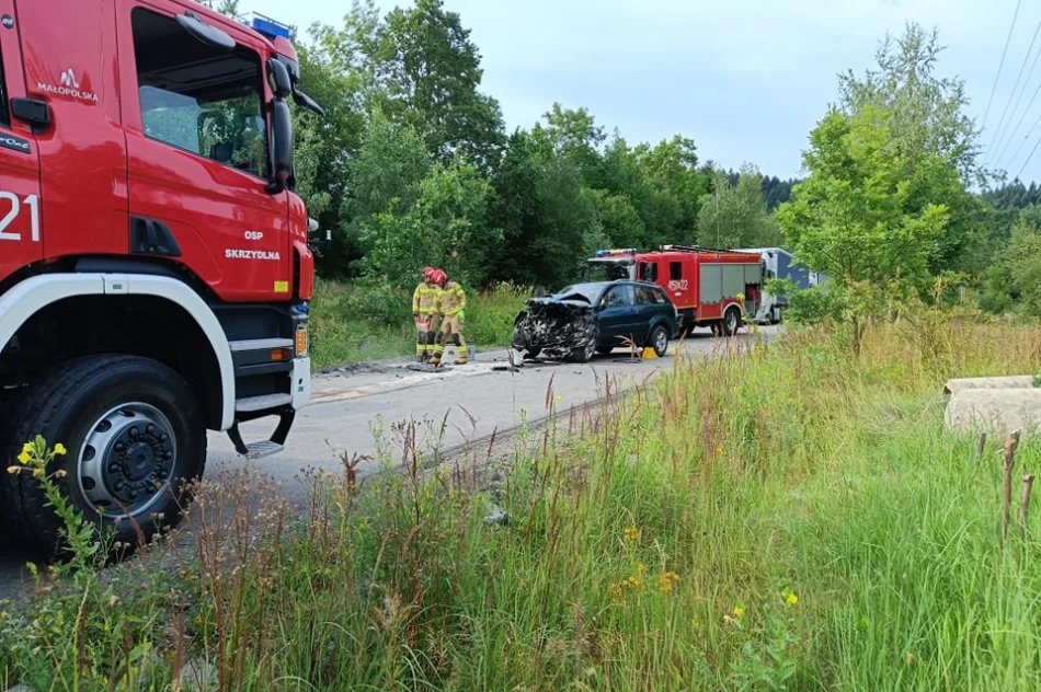 Groźnie wyglądające zderzenie czołowe - zdjęcie 3