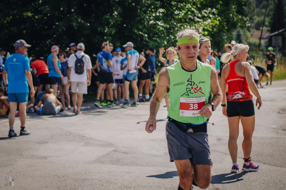 IV Bieg Górski o Złotą Paproć Prezesa Firmy JONIEC - zdjęcie 7