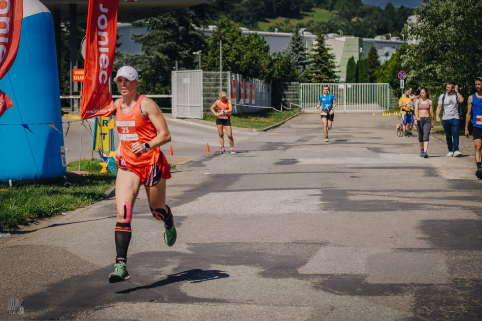 IV Bieg Górski o Złotą Paproć Prezesa Firmy JONIEC - zdjęcie 18
