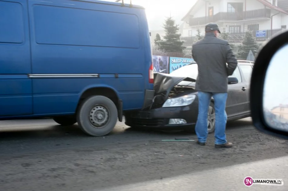 Dwie kolizje w tym dachowanie - zdjęcie 2