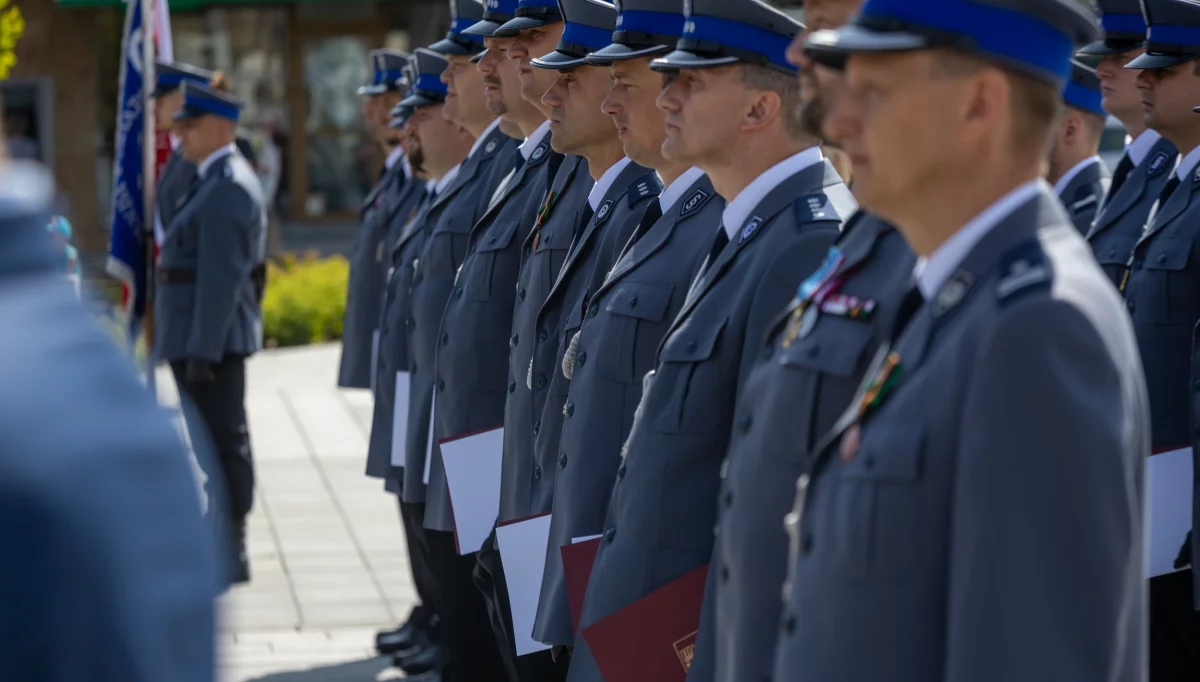 "Służba policji jest naznaczona poświęceniem"