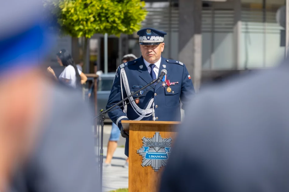 "Służba policji jest naznaczona poświęceniem" - zdjęcie 11