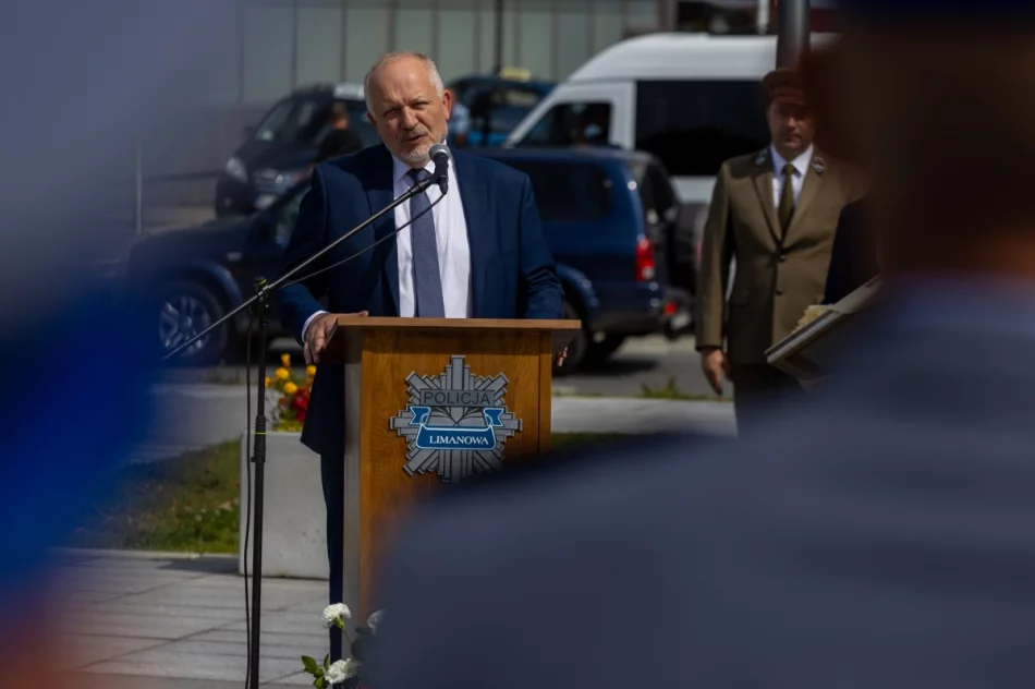 "Służba policji jest naznaczona poświęceniem" - zdjęcie 18