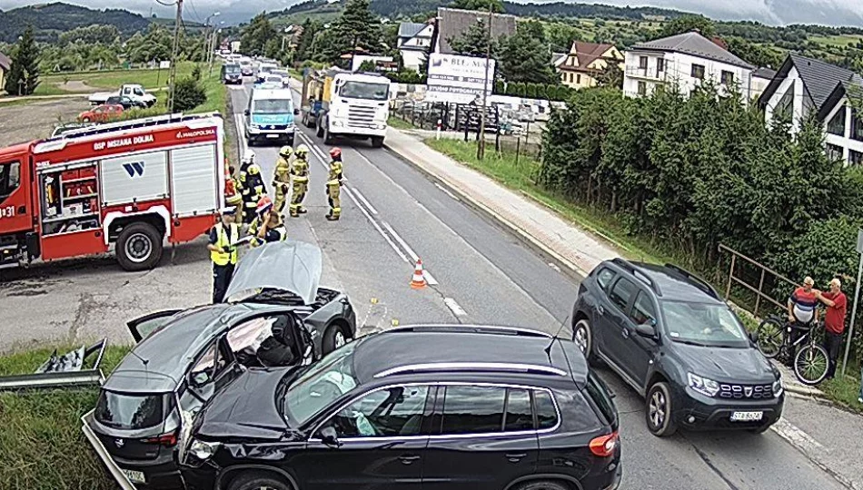 Wypadek na DW 968 w Mszanie Górnej - zdjęcie 1