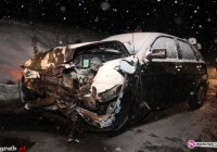 Zderzenie seata i renault - zdjęcie główne