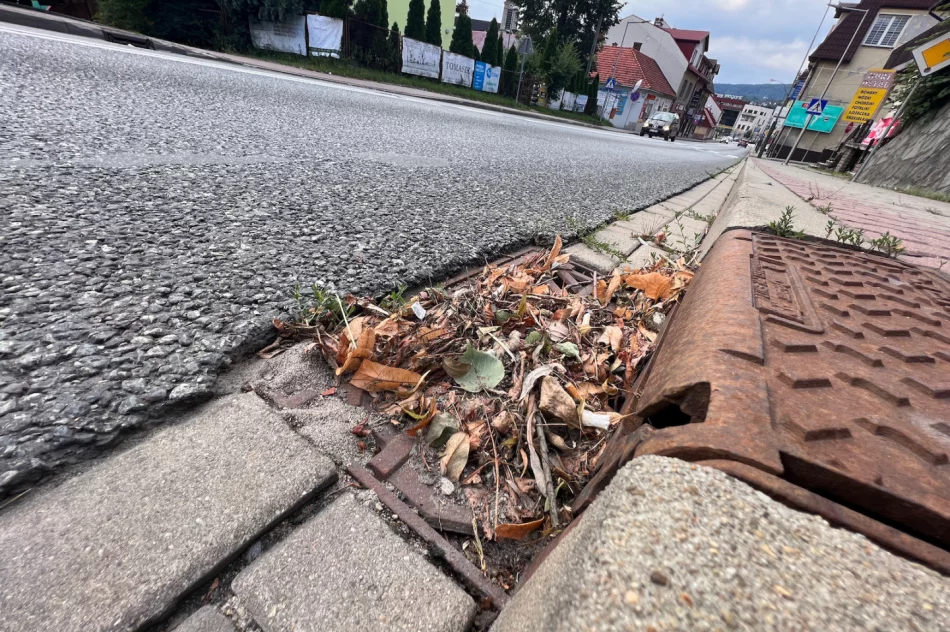 Zalewany Rynek w Limanowej, a na ulicy… zatkane wpusty - zdjęcie 7