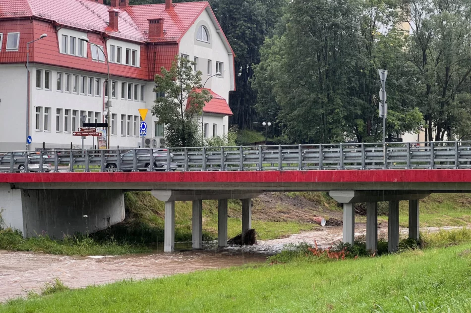 Prześwit pod mostem budzi obawy mieszkańców. Urząd: budowa zgodnie z otrzymanymi warunkami - zdjęcie 16
