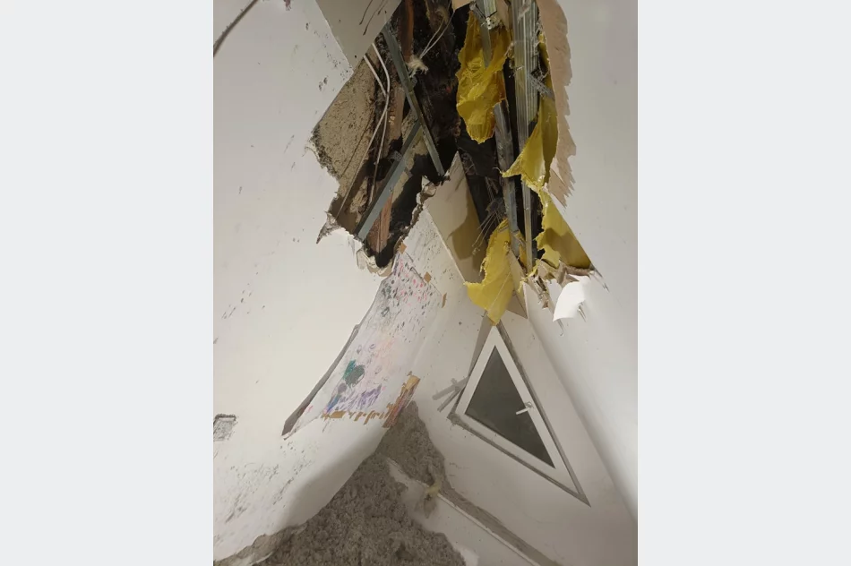 Zwarcie instalacji elektrycznej wywołało pożar  - zdjęcie 2