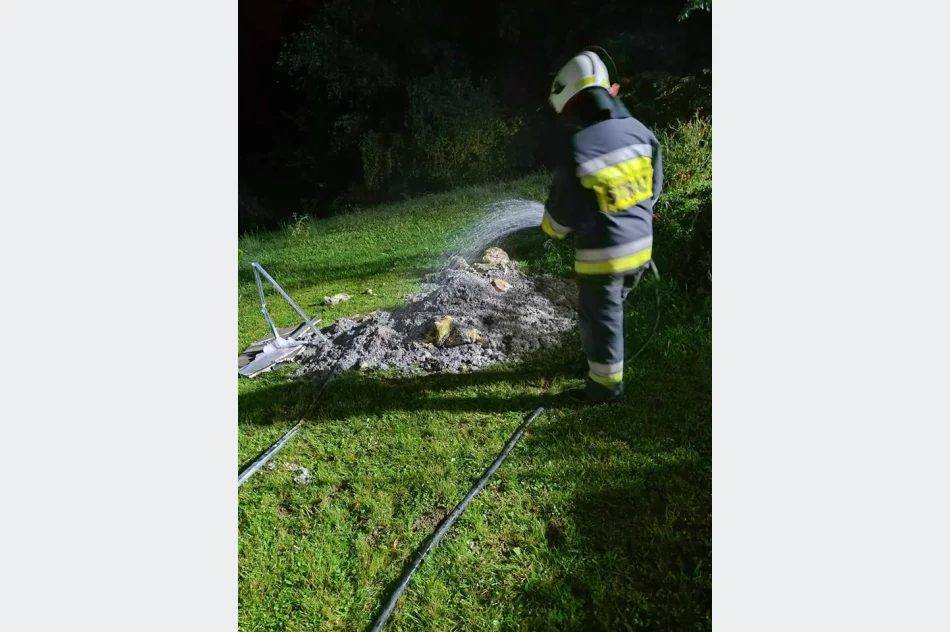 Zwarcie instalacji elektrycznej wywołało pożar  - zdjęcie 3