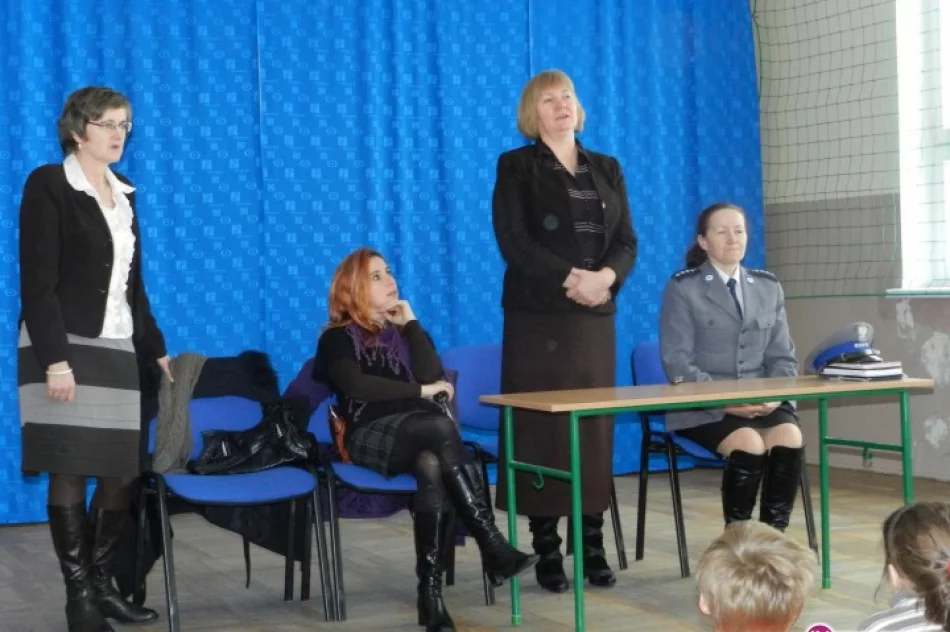 Akcja policji i ARiMR w Nowym Rybiu - zdjęcie 2