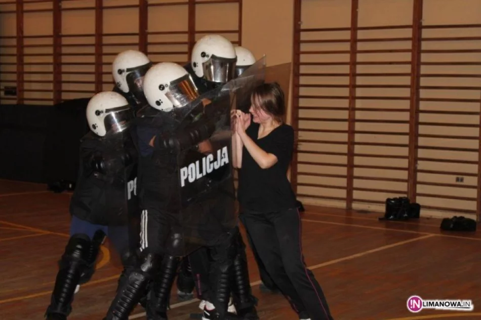 Na obozie szkoleniowym w Centrum Szkolenia Policji - zdjęcie 2