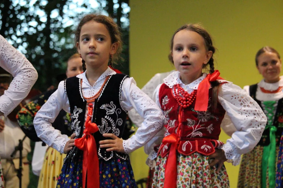 Folklor z różnych stron świata na Święcie Dzieci Gór - zdjęcie 4