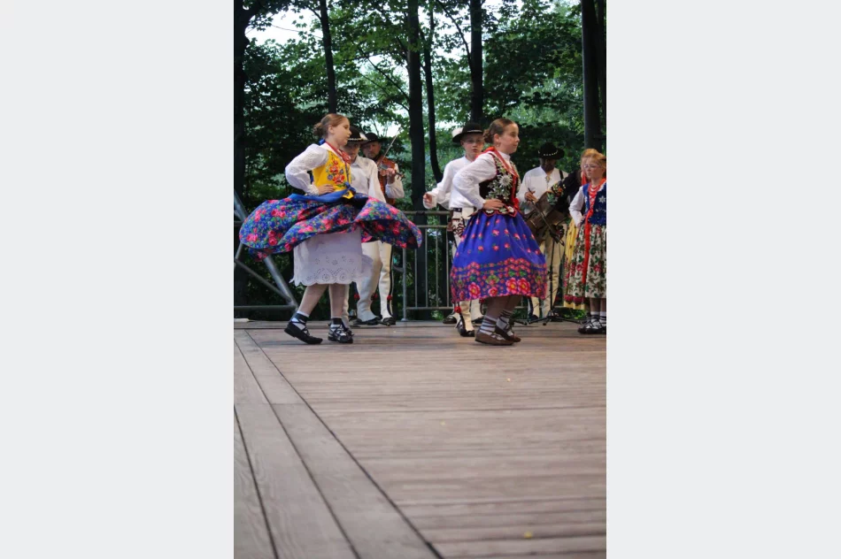 Folklor z różnych stron świata na Święcie Dzieci Gór - zdjęcie 12