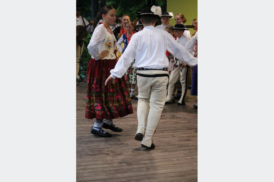 Folklor z różnych stron świata na Święcie Dzieci Gór - zdjęcie 16