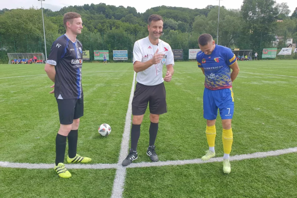 Boisko w Świdniku zalane. Półfinał Pucharu Polski w Limanowej dla Limanovii - zdjęcie 4