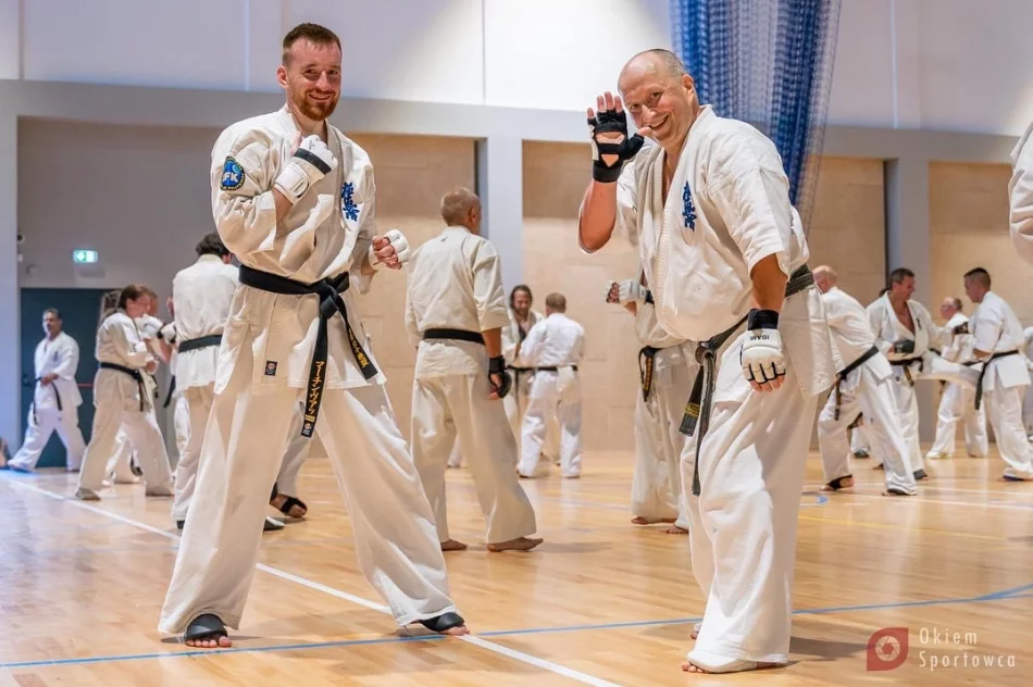 Triumf limanowskich karateków na 50. Wschodnioeuropejskim Obozie Karate Kyokushin w Krakowie - zdjęcie 4