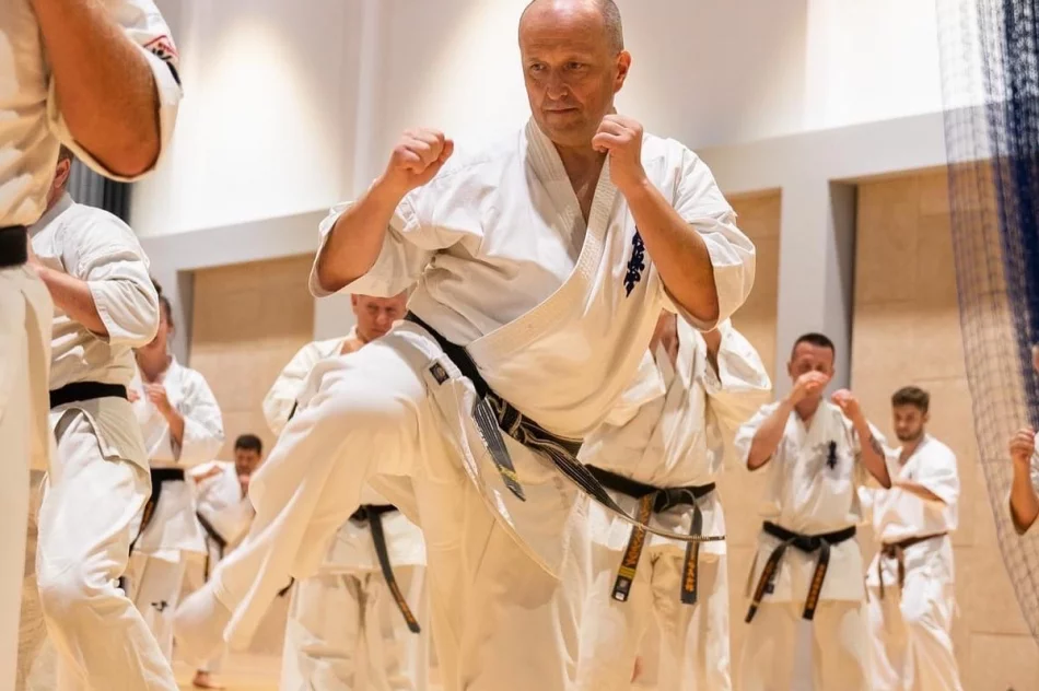 Triumf limanowskich karateków na 50. Wschodnioeuropejskim Obozie Karate Kyokushin w Krakowie - zdjęcie 9