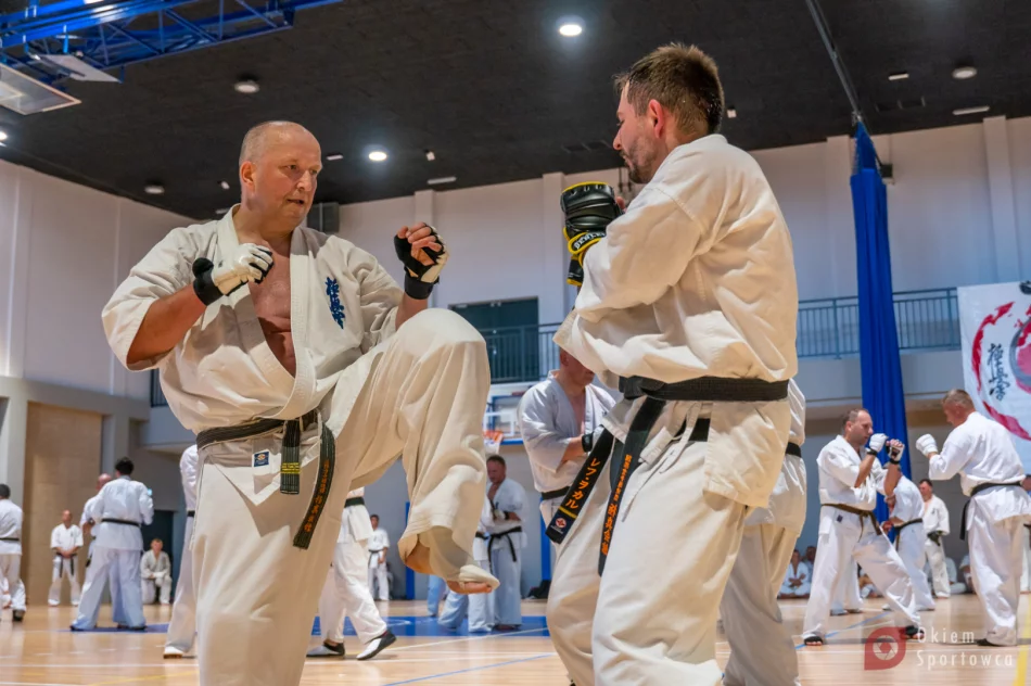 Triumf limanowskich karateków na 50. Wschodnioeuropejskim Obozie Karate Kyokushin w Krakowie - zdjęcie 15