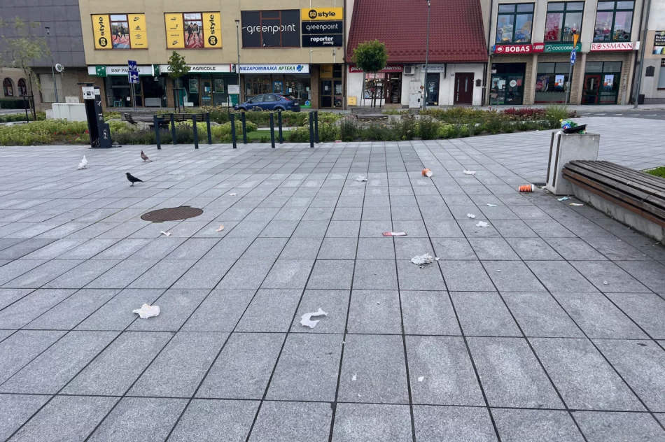 Centrum Limanowej po weekendzie - wysypisko - zdjęcie 8