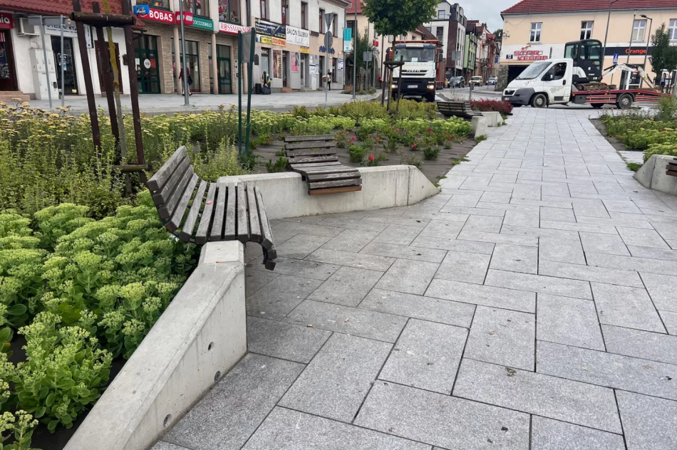 Centrum Limanowej po weekendzie - wysypisko - zdjęcie 9