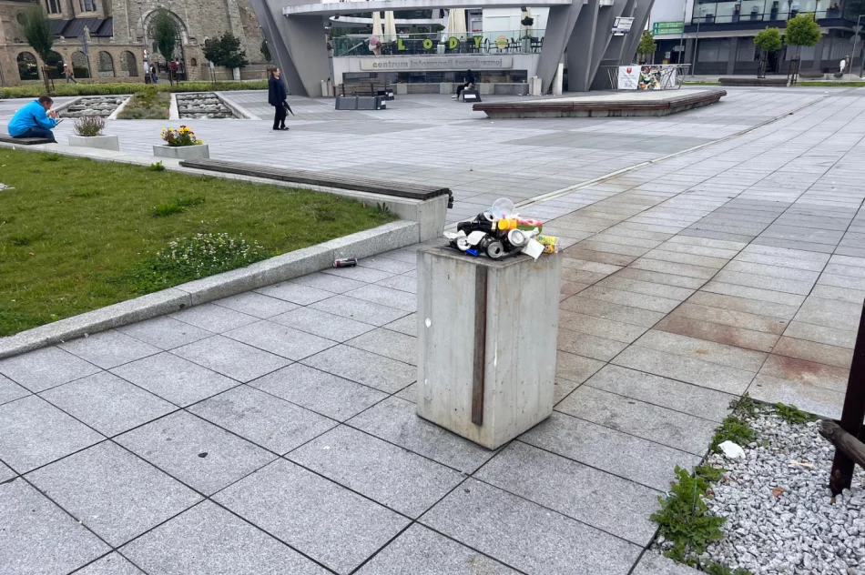 Centrum Limanowej po weekendzie - wysypisko - zdjęcie 12