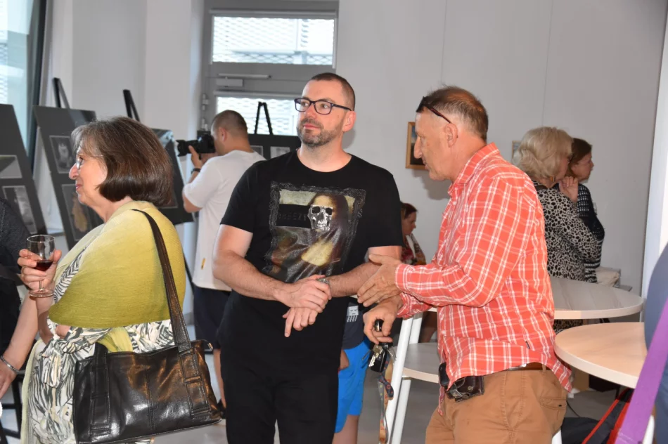 W Miejskiej Galerii Sztuki odbył się wernisaż wystawy Witolda Kubichy - zdjęcie 8