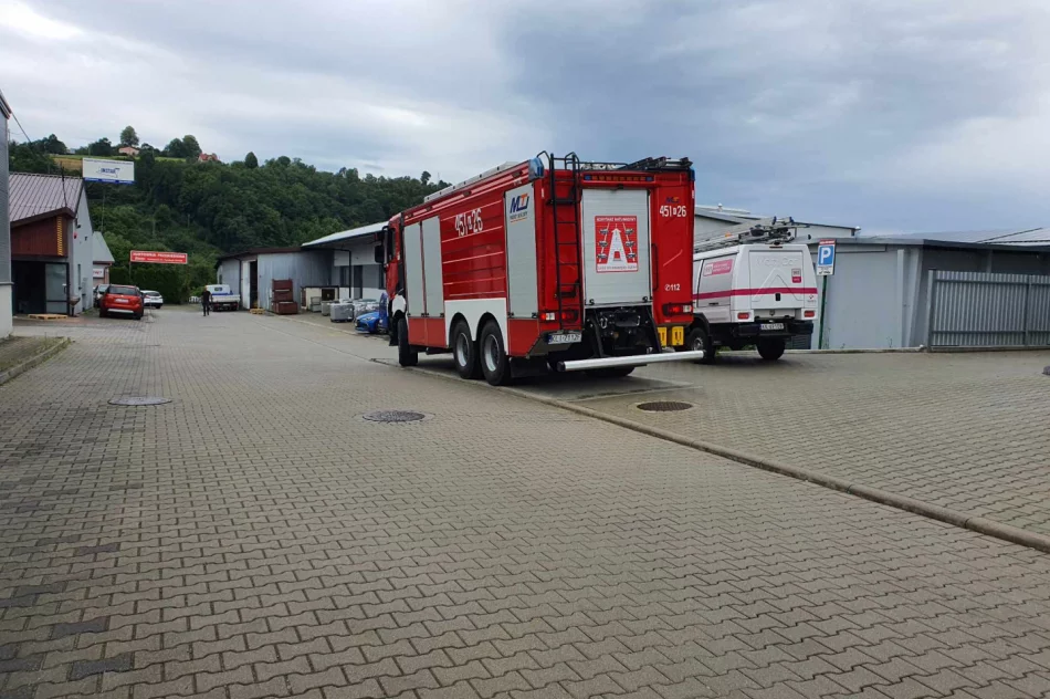 Awaria stacji trafo. Centrum handlowe było bez prądu - zdjęcie 4