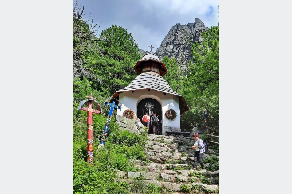 Letnia akcja „Wakacje z Przewodnikiem” organizowana przez limanowski oddział PTTK przyciąga turystów - zdjęcie 13